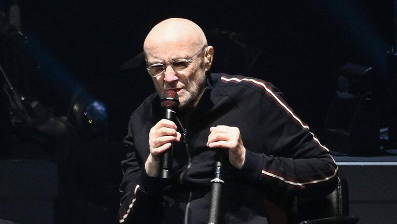 Phil Collins erholt sich laut seinem Sprecher nach einer Knieoperation.
