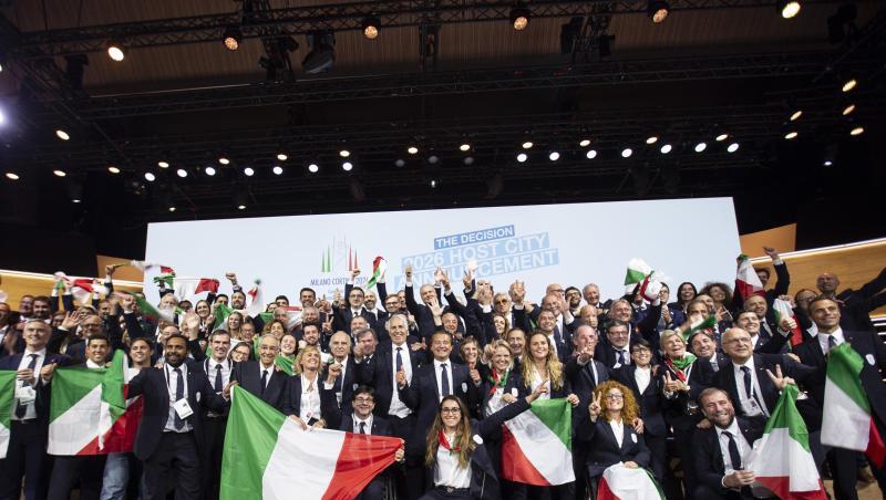 Die italienische Delegation feiert die Olympia-Vergabe nach Mailand. Die italienische Delegation feiert die Olympia-Vergabe nach Mailand.