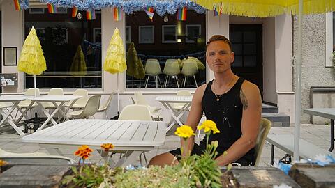 Tags ist es ruhig, nachts normalerweise gar nicht - aber auch Antonio Jorke muss das "Prosecco" derzeit um ein Uhr zu machen.
