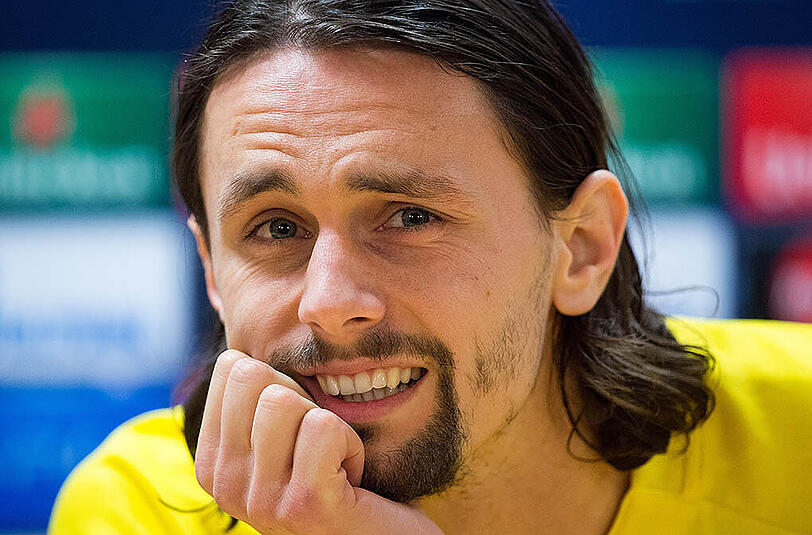 Dortmunds Innenverteidiger Neven Subotic gibt sich vor dem Duell gegen die Bayern siegessicher: "Jede Mannschaft ist schlagbar. Die Bayern auch."