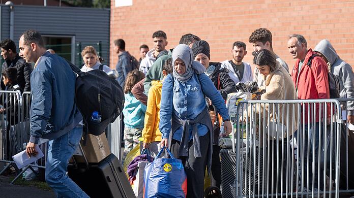Bundesländer und Kommunen fordern vom Bund mehr Geld für die Versorgung von Flüchtlingen.