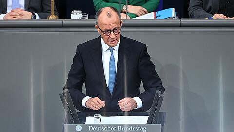 Bundeskanzler Friedrich Merz k&uuml;ndigte im Bundestag eine gro&szlig;e Sozialstaatsreform an. (Archivfoto)