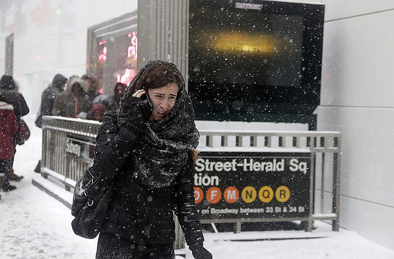 Der Big Apple friert. Bilder von Schneesturm "Juno" aus der Millionenmetropole.