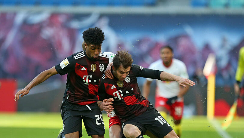 Kingsley Coman (l.) und Leon Goretzka (r.) kämpfen für den Sieg im Top-Spiel.
