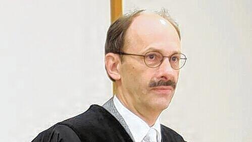 Richard Caspar, Vorsitzender des Schwurgerichts, hat den schwierigsten Job der Justiz. Richard Caspar, Vorsitzender des Schwurgerichts, hat den schwierigsten Job der Justiz.