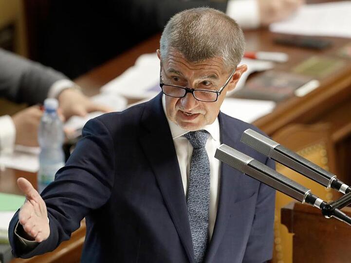 Tschechiens Regierungschef Babis hat einen Misstrauensantrag gegen seine Regierung im Parlament überstanden.