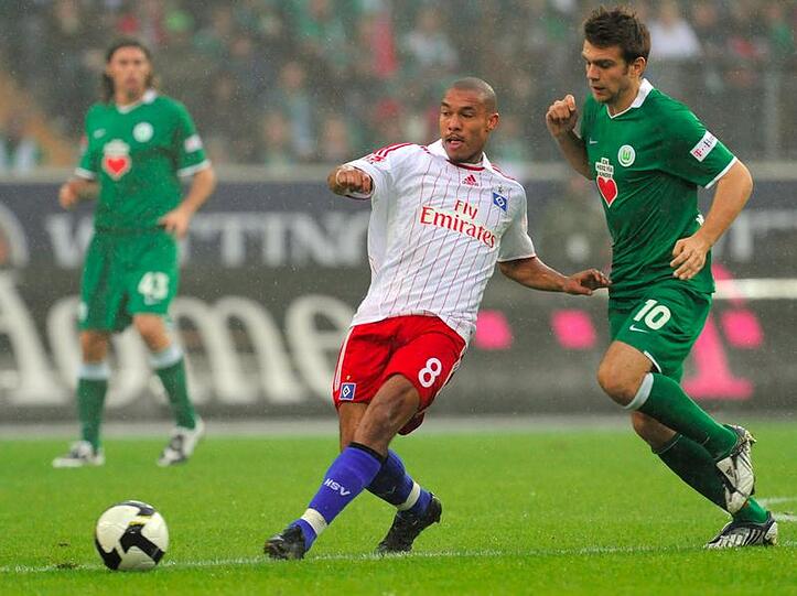 Nigel de Jong wird nicht mehr in der Bundesliga spielen. Sollte er den Gesundheitscheck überstehen, wechselt er nach Manchester.
