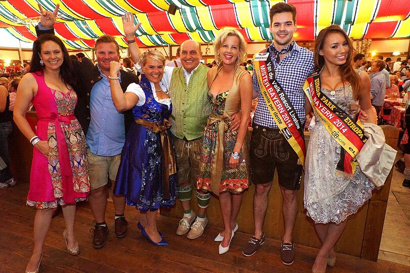 Moderatorin Doris Melchner, Adi Hengstberger, Dani Hengsberger, Axel Munz mit Partnerin Astrid Söll, Mister Bayern 2014 Marco Elflein und Miss Mayern 2014 Julia Wolf.