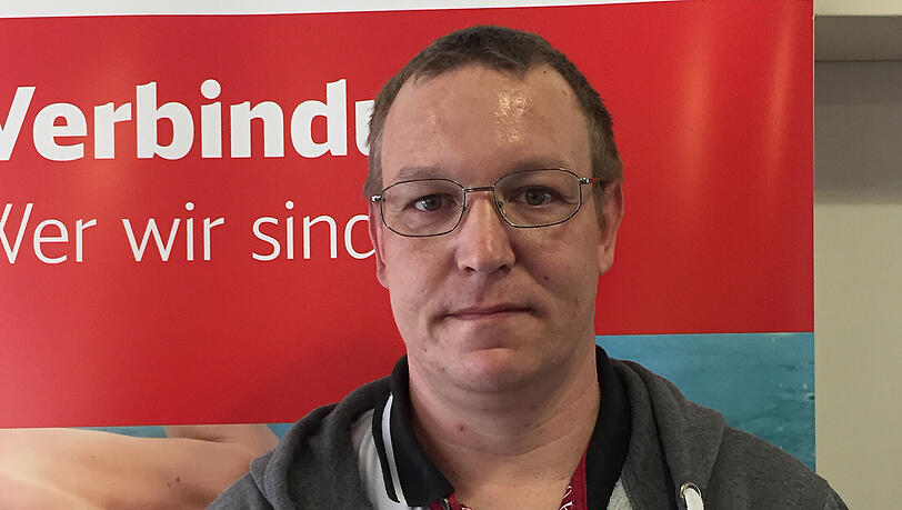 Frank Fittigauer (40): "In so einer S-Bahn steckt natürlich ordentlich Kraft. Mich interessiert aber besonders der Umgang mit den Menschen. Ich wechsle als Quereinsteiger und möchte hier einen sicheren Job bis zur Rente machen." Frank Fittigauer (40): "In so einer S-Bahn steckt natürlich ordentlich Kraft. Mich interessiert aber besonders der Umgang mit den Menschen. Ich wechsle als Quereinsteiger und möchte hier einen sicheren Job bis zur Rente machen."