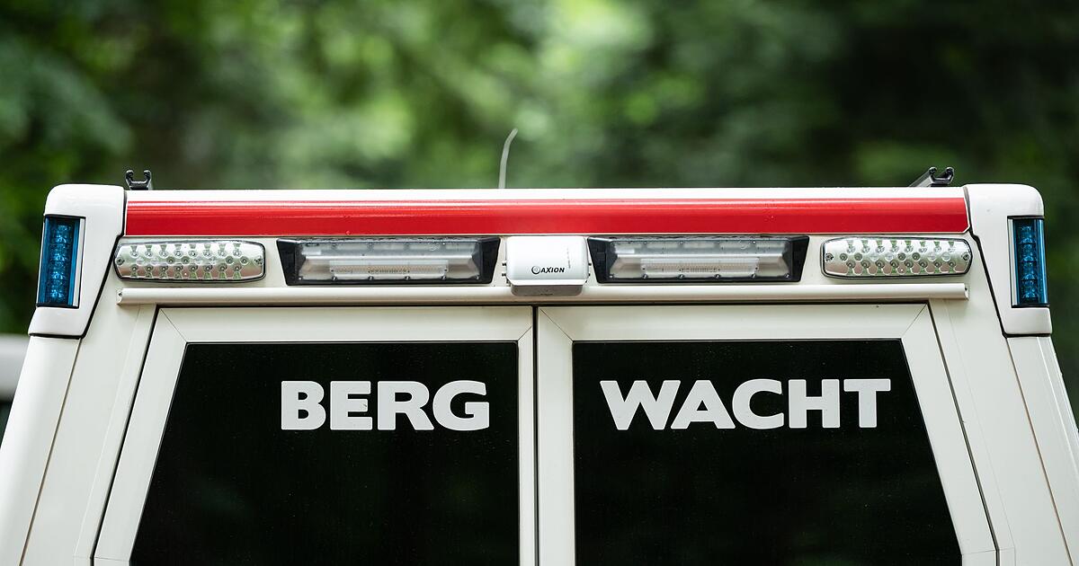 Familie-bei-eisigen-Temperaturen-vom-Breitenberg-gerettet