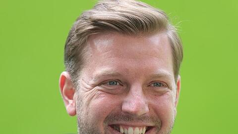 Ist voller Tatendrang beim VfL Wolfsburg gestartet: Trainer Florian Kohfeldt.