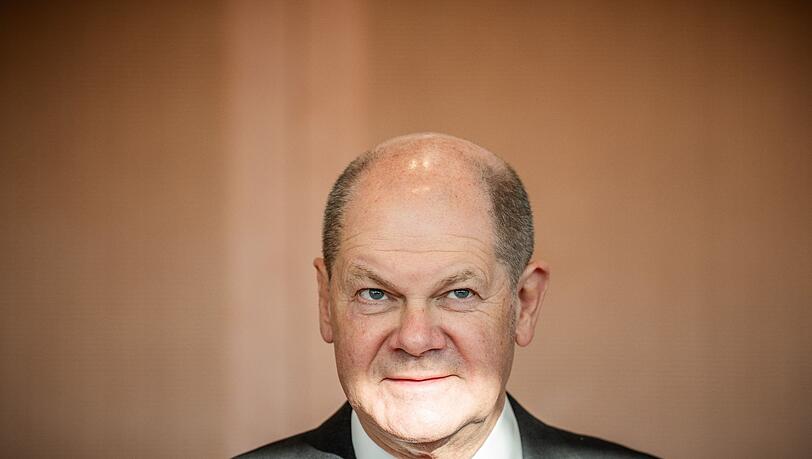 Bundeskanzler Olaf Scholz (SPD) will den Haushalt mit Sorgfalt überarbeiten.