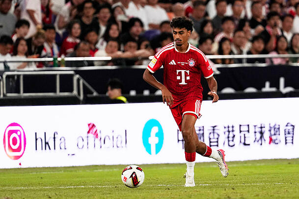 Vorteil bei Trainer Vincent Kompany: Nathaniel Brown. Vorteil bei Trainer Vincent Kompany: Nathaniel Brown.