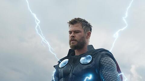 In "Avengers: Endgame" spielt Chris Hemsworth den Superhelden Thor. Bei den US-Publikumspreisen musste er in der Kategorie "Bester Schauspieler" allerdings Robert Downey Jr. den Vortritt lassen.