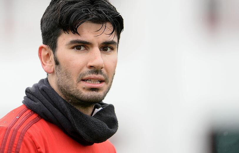 Serdar Tasci war am Mittwoch das erste Mal im Mannschaftstraining des FC Bayern.