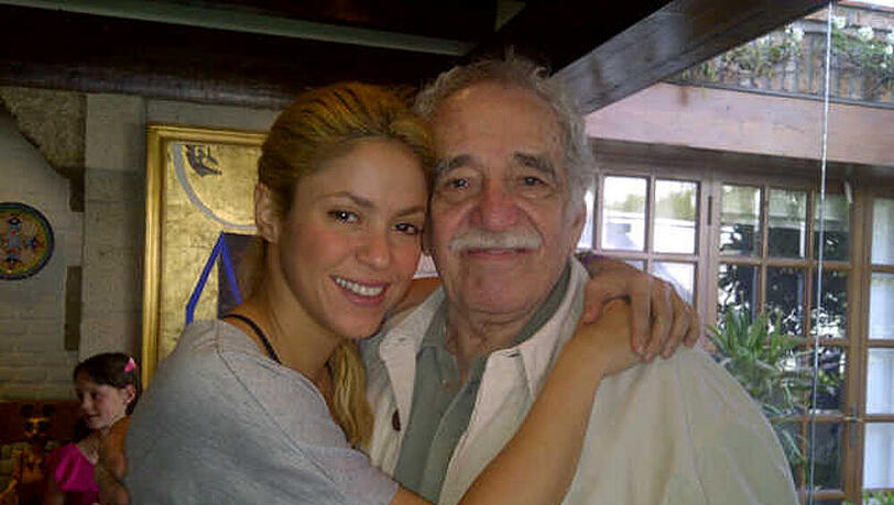 Das gemeinsame Bild mit dem Autor Gabriel Garcia Marquez postete Shakira auf ihrer Twitter-Seite Das gemeinsame Bild mit dem Autor Gabriel Garcia Marquez postete Shakira auf ihrer Twitter-Seite