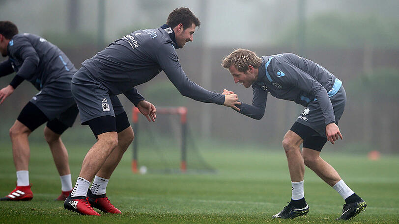 Löwen im Nebel: So lief die erste Trainingseinheit des TSV 1860 in Troia/Portugal.