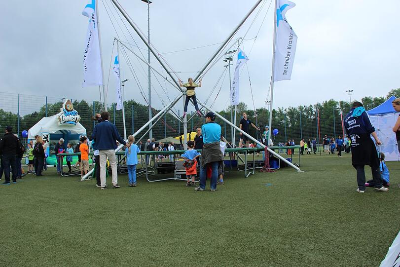 Weitere Bilder vom Löwen-Fanfest am Trainingsgelände an der Grünwalder Straße.