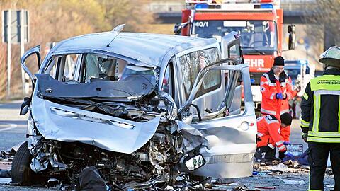 Drei Fahrzeuge waren an dem Unfall beteiligt.