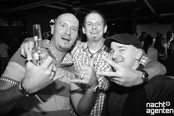 "IsarCosmos" im neuraum am Freitag (1. Juni 2012) - Alle Bilder von dieser Party gibts hier: www.nachtagenten.de