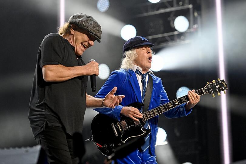 Brian Johnson und Angus Young im Olympiastadion.