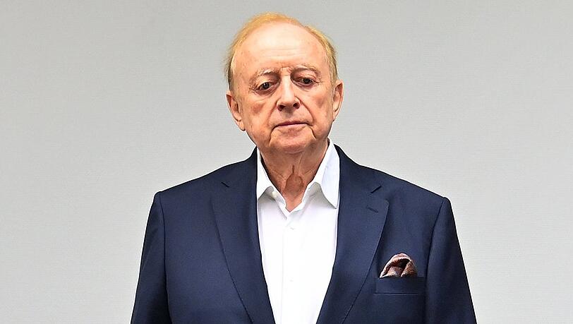 Alfons Schuhbeck im Juli 2025 vor Gericht.