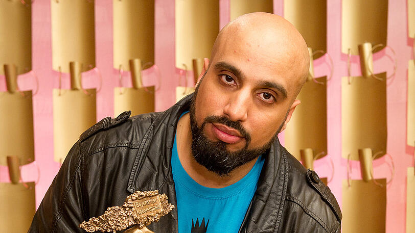 Abdelkarim erhielt 2015 den Senkrechtstarter-Preis des Bayerischen Kabarettpreises.