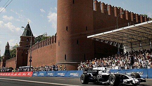 Highspeed am Kreml: Nico Rosberg im Williams-Boliden Highspeed am Kreml: Nico Rosberg im Williams-Boliden