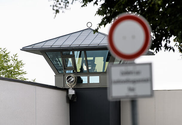 Die Justizvollzugsanstalt Stadelheim in München. Die Justizvollzugsanstalt Stadelheim in München.
