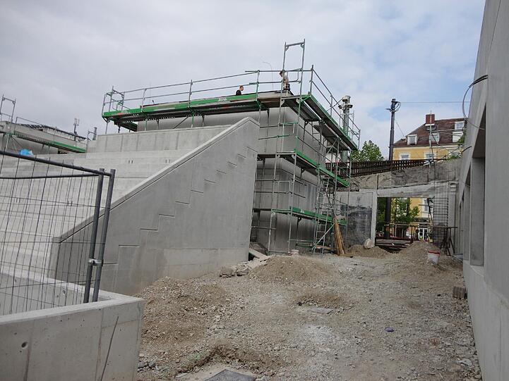 Der Umbau des Grünwalder Stadions schreitet voran.