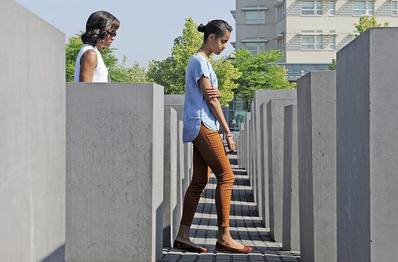 Michelle Obama und ihre Töchter unterwegs in Berlin. Die Bilder.