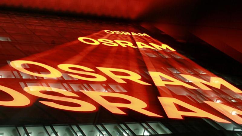 Die Nachtaufnahme zeigt die Zentrale der Firma Osram. Foto: Rene Ruprecht/dpa/Archivbild Die Nachtaufnahme zeigt die Zentrale der Firma Osram. Foto: Rene Ruprecht/dpa/Archivbild