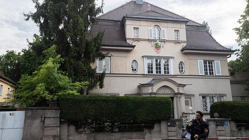 Potsdamer Straße: Blick auf das Verbindungshaus der rechtsextremen und vom Verfassungsschutz beobachteten Burschenschaft Danubia. (Archivbild)
