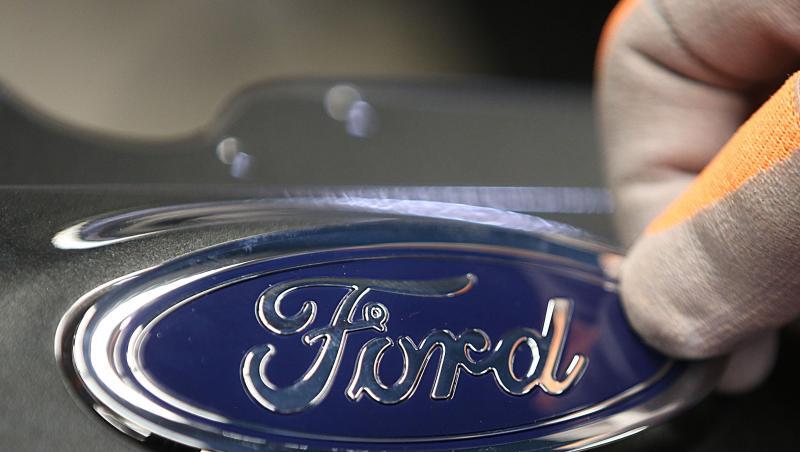 Wie viele Jobs dem Umbau zum Opfer fallen sollen und welche Werke gegebenenfalls betroffen sind, ließ Ford zunächst offen. Wie viele Jobs dem Umbau zum Opfer fallen sollen und welche Werke gegebenenfalls betroffen sind, ließ Ford zunächst offen.