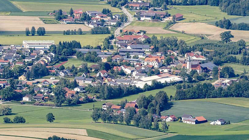 Der Zoff um die Oktoberfest-Party in Bodenkirchen im Landkreis Landshut geht in die nächste Runde.