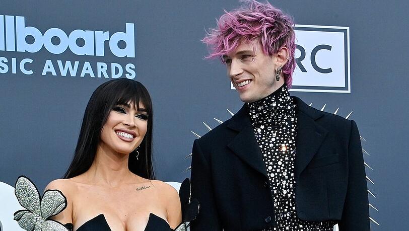 Im Juni 2020 wurde die Beziehung von Machine Gun Kelly und Megan Fox bekannt.