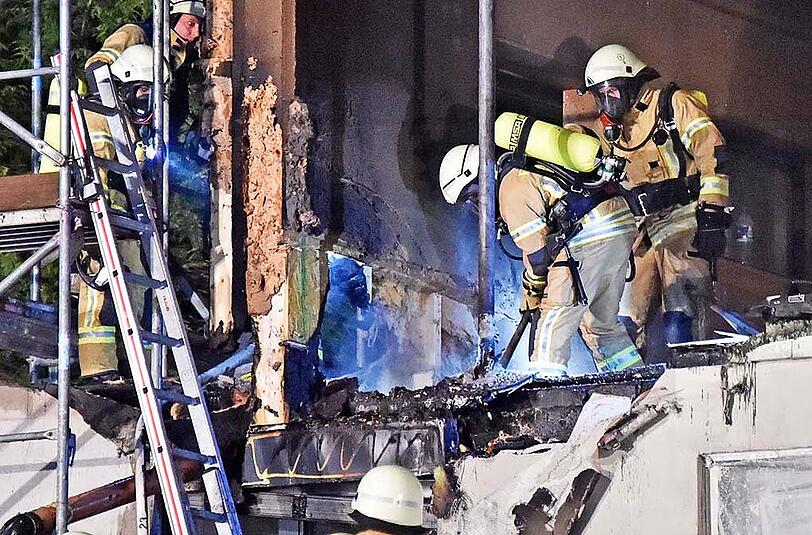 Der Brand ereignete sich in der Nacht auf Dienstag. Über Ursache und Schadenshöhe ist derzeit noch nichts genaueres bekannt.