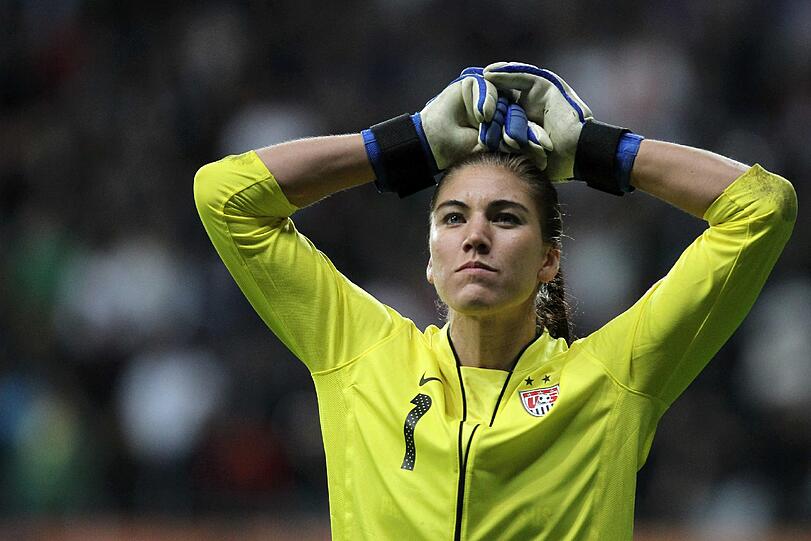 Schöne Hope Solo: So trauert die Amerikanerin nach dem verlorenem Finale gegen Japan