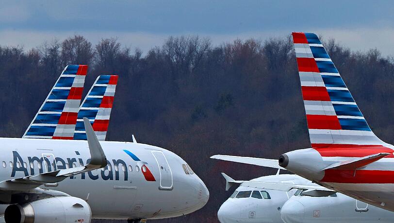 Ein Inlandsflug der US-Gesellschaft American Airlines musste in Baltimore zwischenlanden, um einen randalierenden Passagier von Bord holen zu lassen. (Archivbild).