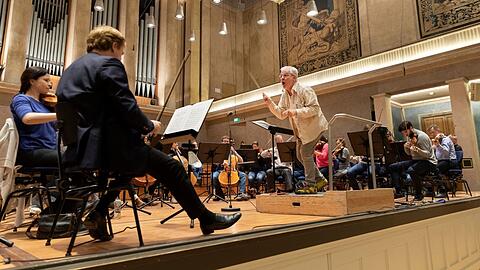 Reinhard Goebel bei einer Probe mit dem Symphonieorchester des Bayerischen Rundfunks im Herkulessaal der Residenz.