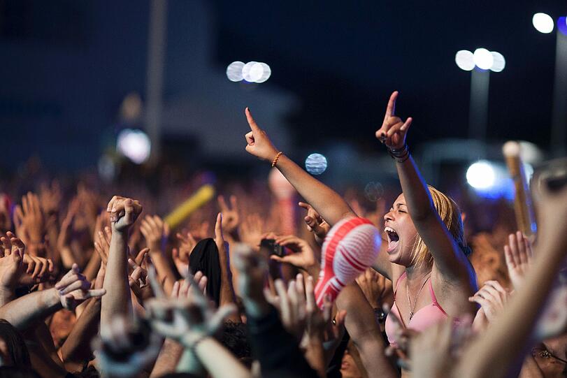 Heiße Bilder aus Brasilien: Bei Rock in Rio haben es Hunderttausende in der Stadt am Zuckerhut krachen lassen. Die Bilder.