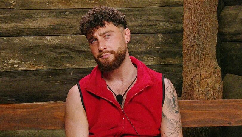 Umut Tekin macht &ouml;ffentlich, dass seine Ex abgetrieben habe.