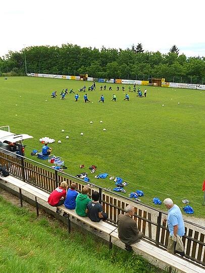 Die Löwen haben Quartier in Maria Taferl (Niederösterreich) bezogen. Bis 1. Juli bereitet sich der TSV 1860 dort auf die neue Saison vor. Die ersten Bilder vom Ort, dem Trainingsplatz, dem Quartier.