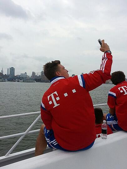 Natürlich werden auch hier Selfies für die Fans in Deutschland gemacht.