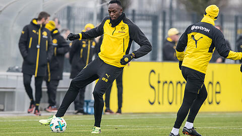 Der mit dem Ball tanzt: Usian Bolt beim Training mit Borussia Dortmund.
