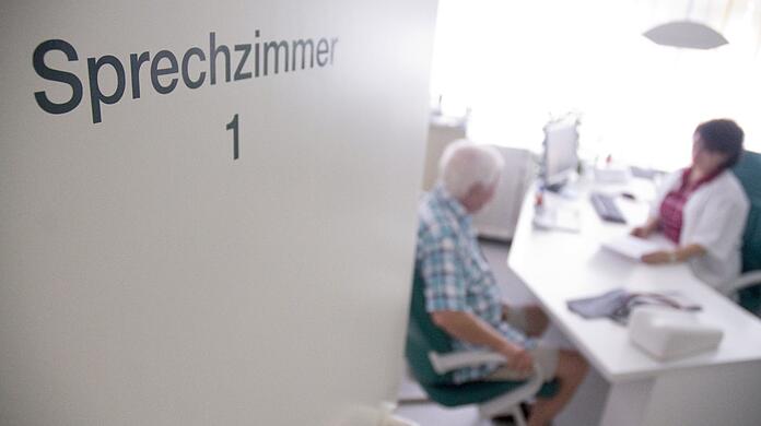 Der regelmäßige Gang zur Vorsorgeuntersuchung ist enorm wichtig im Kampf gegen den Prostatakrebs.