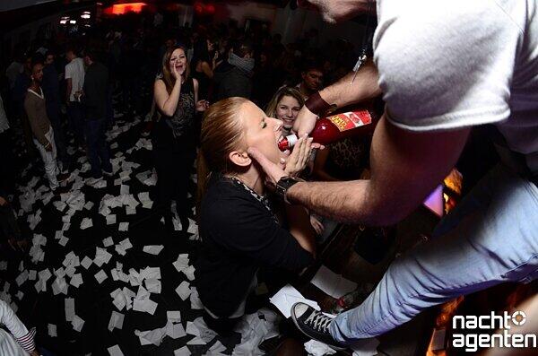 Richtig zur Sache gings im Kandee's B-Day Bash im Crown's Club. Noch mehr Fotos gibt es hier www.nachtagenten.de.