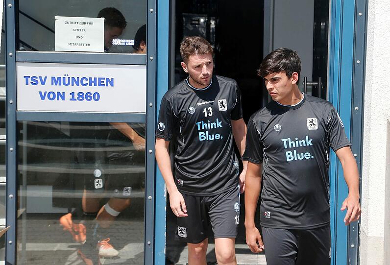 Die Neuzugänge Ilie Sanchez und Edu Bedia.