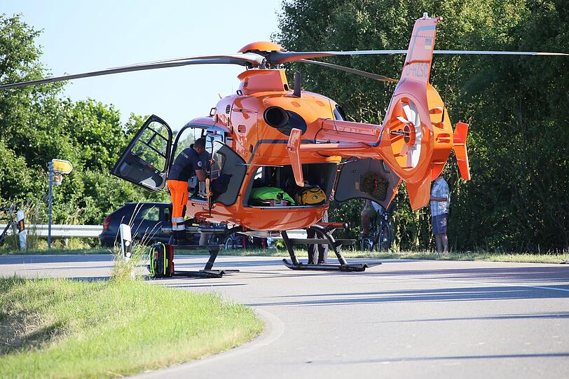 Am Mittwoch kam es bei einem Überholvorgang zu einem Unfall. Ein Motoradfahrer wurde schwer verletzt.