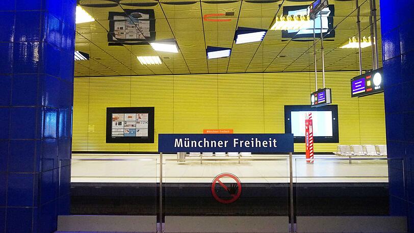Sonst stehen hier tausende Pendler.
